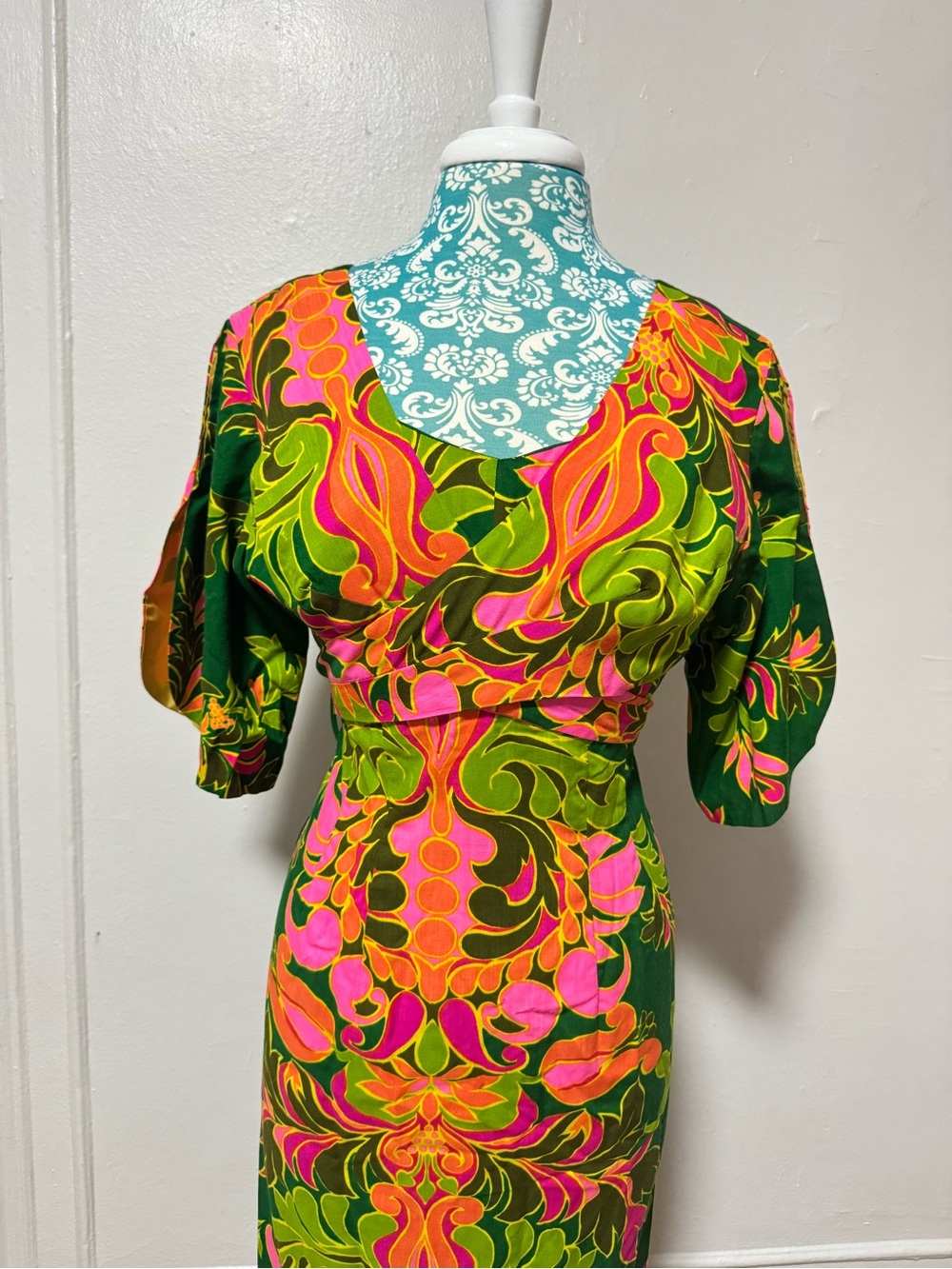 Ja-Na of Hawaii Vintage 70s Botanical Green Print Kimono Style Dress - Picture 6 of 15